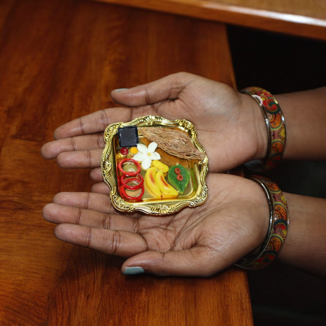 Thamboolam Miniature (Square)