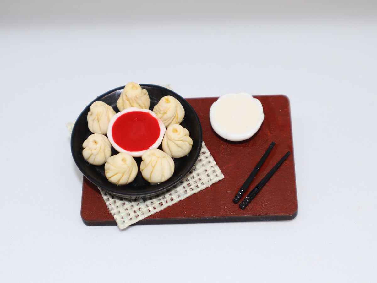 Momos Platter Miniature Magnet