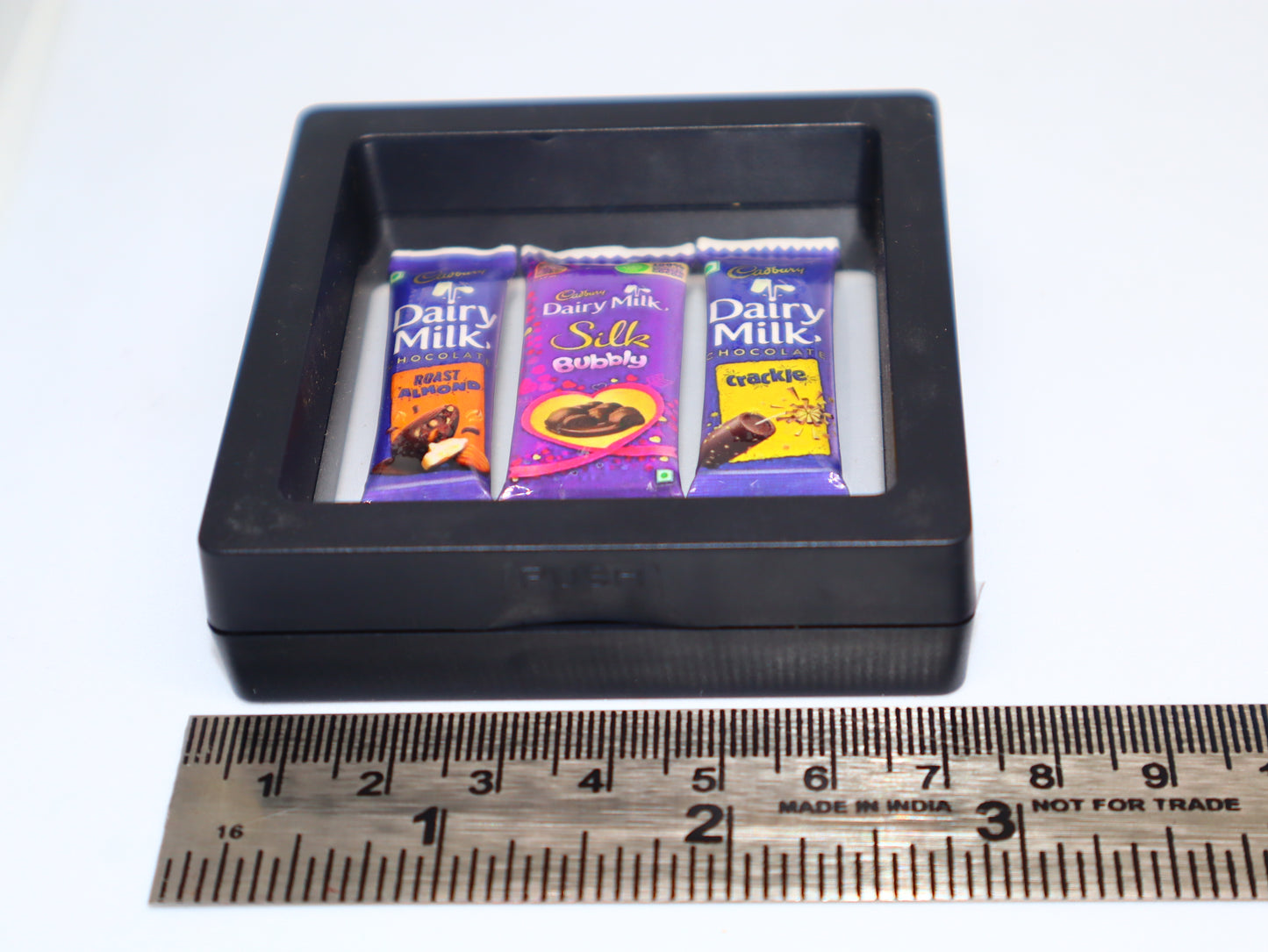 Nostalgic Dairy Milk Miniature Collection – Bubbly, Roasted Almonds & Crackle