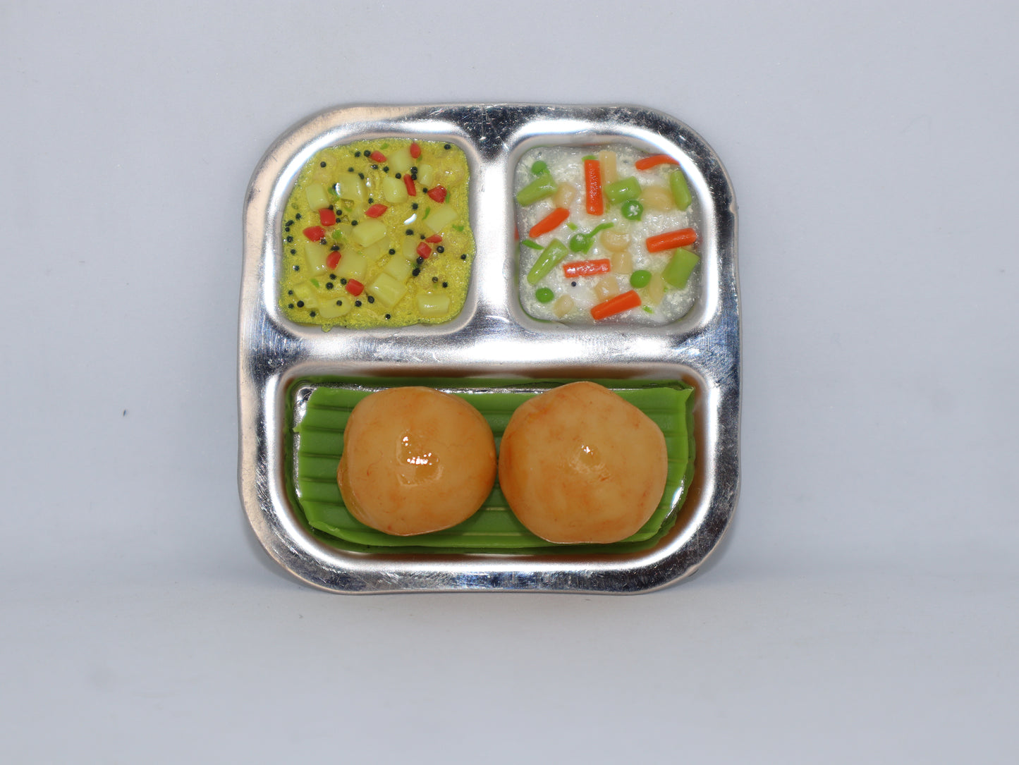 Miniature Poori Platter Magnet — With Potato Masala & Kurma
